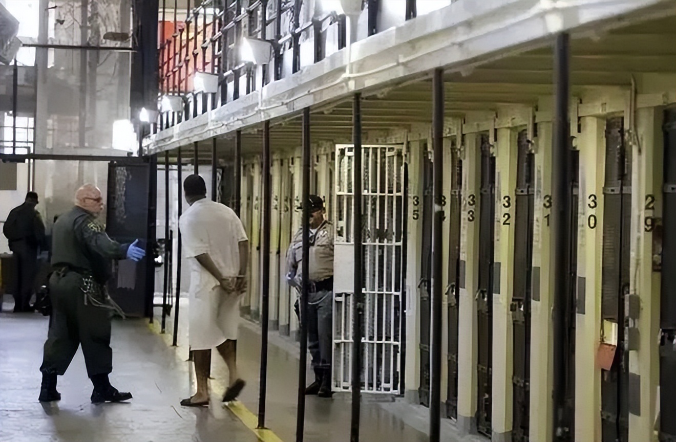 美国私营监狱成为生意,美国危险监狱现状