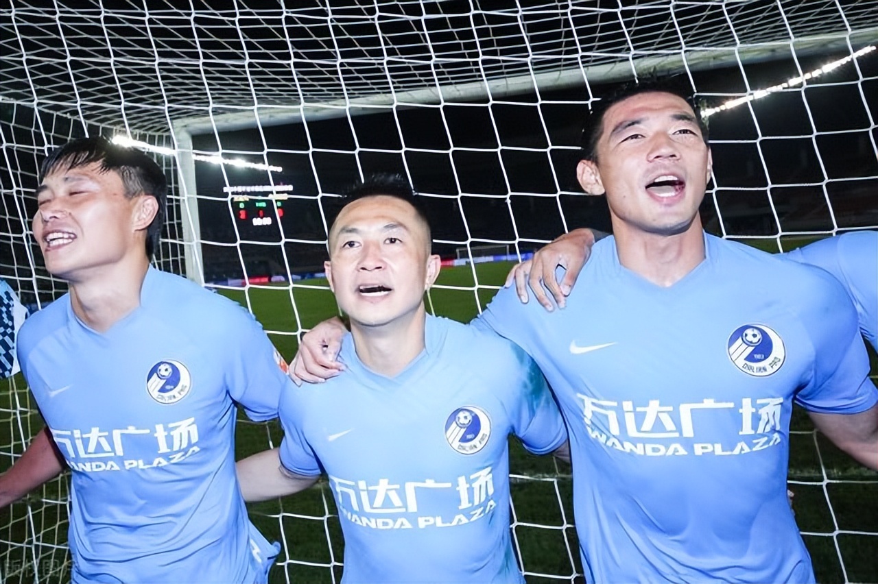 王思聪谈王健林现状,王健林4000亿负债怎么回事