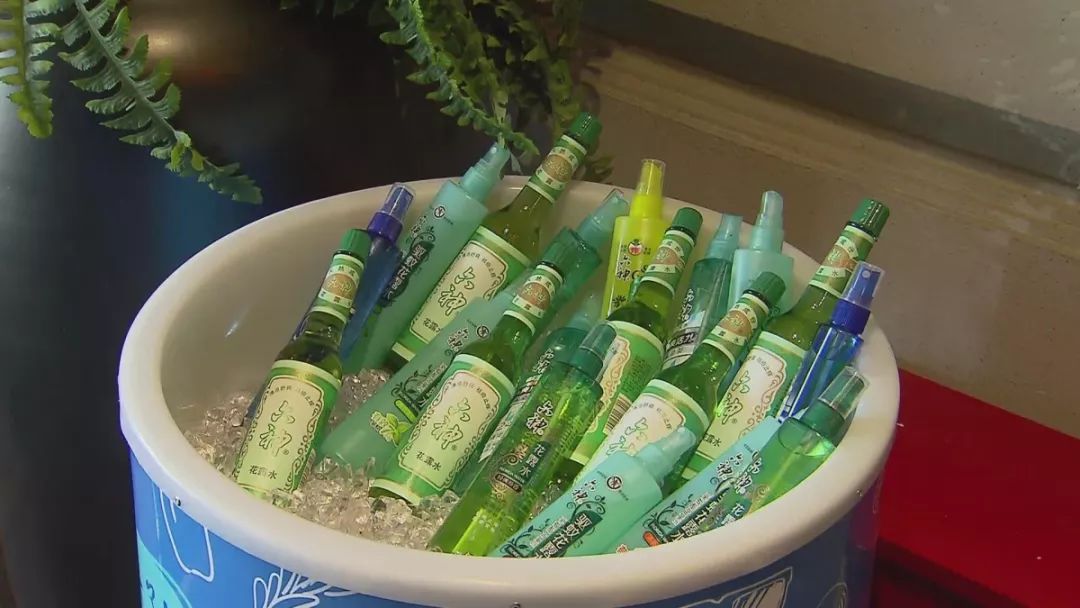 10块钱10瓶六神花露水,老牌经典款六神花露水