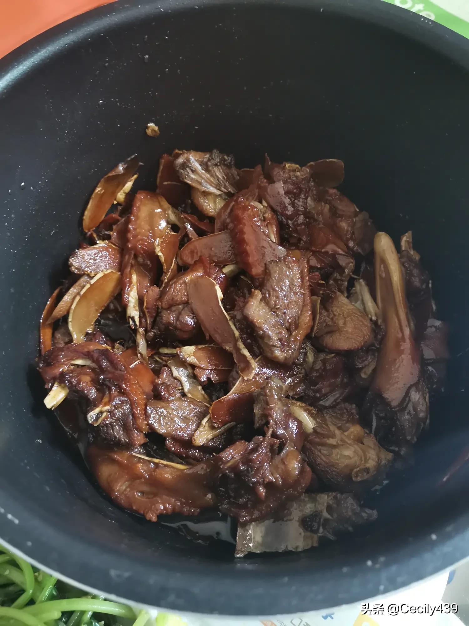 大厨教你做姜母鸭比烤鸭好吃百倍,大厨姜母鸭最正宗的做法