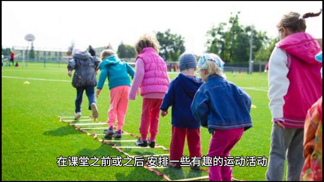 一年级孩子上课坐不住好动劝退,幼儿好动坐不住怎么办