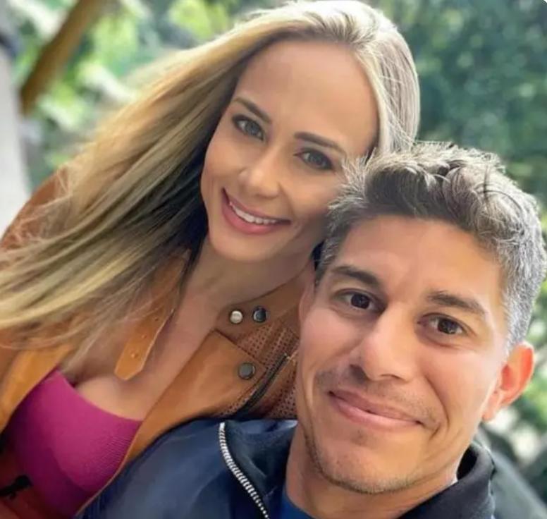 39岁孔卡大婚,中超最成功外援,赚3.7亿,二婚妻子很漂亮