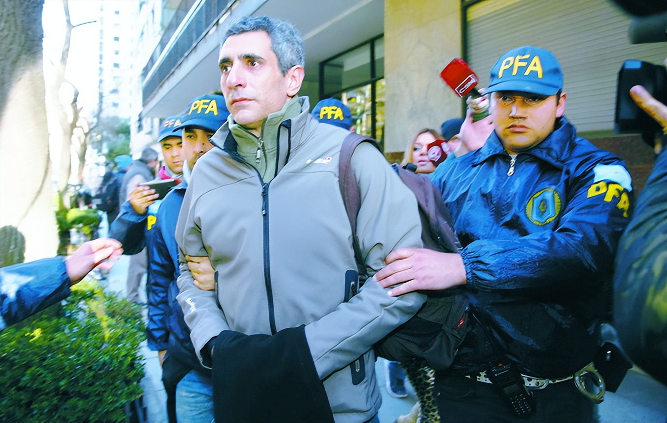 审判革命者——简析1971-1973年阿根廷司法部刑事*压镇**和特别法庭