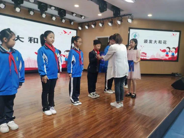 重阳节朗诵小学生岁岁重阳,重阳节诗歌朗诵小学生