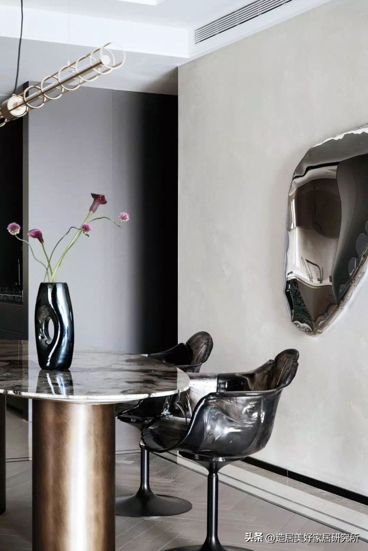 热门餐桌椅如何选购,快准狠选购餐桌椅只需要这几步