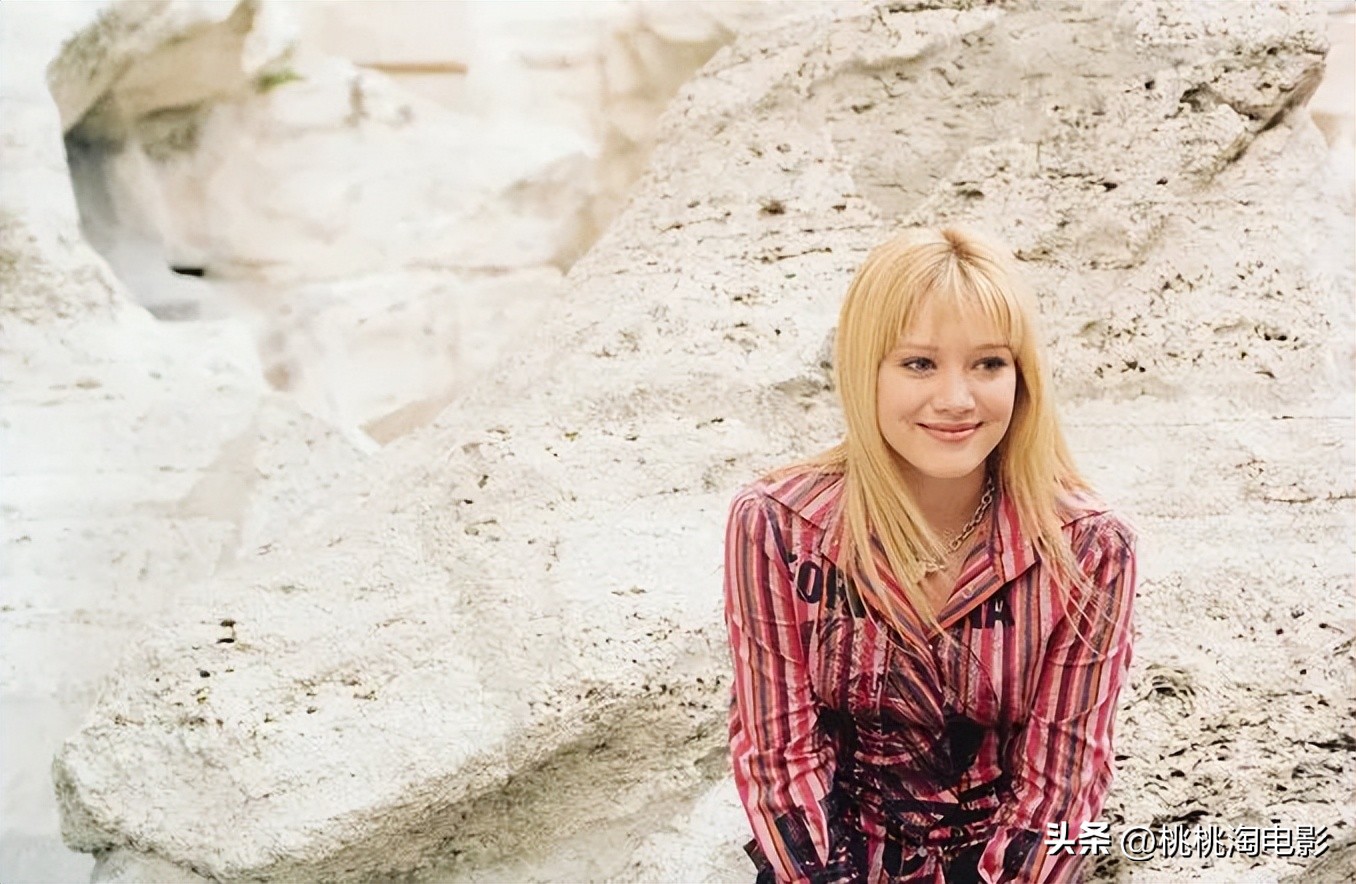 希拉里达芙最新街拍照,希拉里达芙个人写真