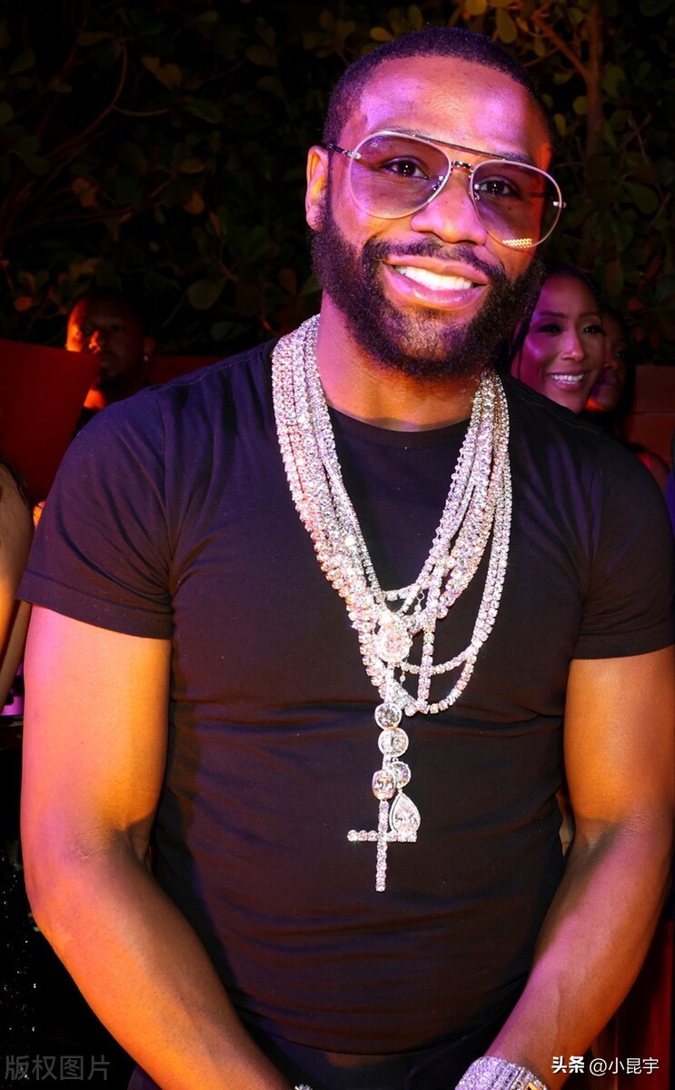 漂亮男孩梅威瑟没输过吗,梅威瑟vs帕奎奥和康纳谁的门票多