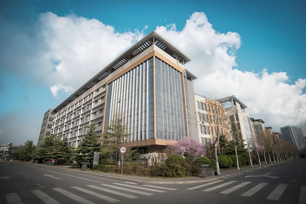 河南经贸职业学院专业单招题,2022年河南经贸职业学院单招官网