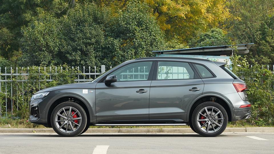 奥迪q5l哪年的最值得买,曾经辉煌现在停产的汽车