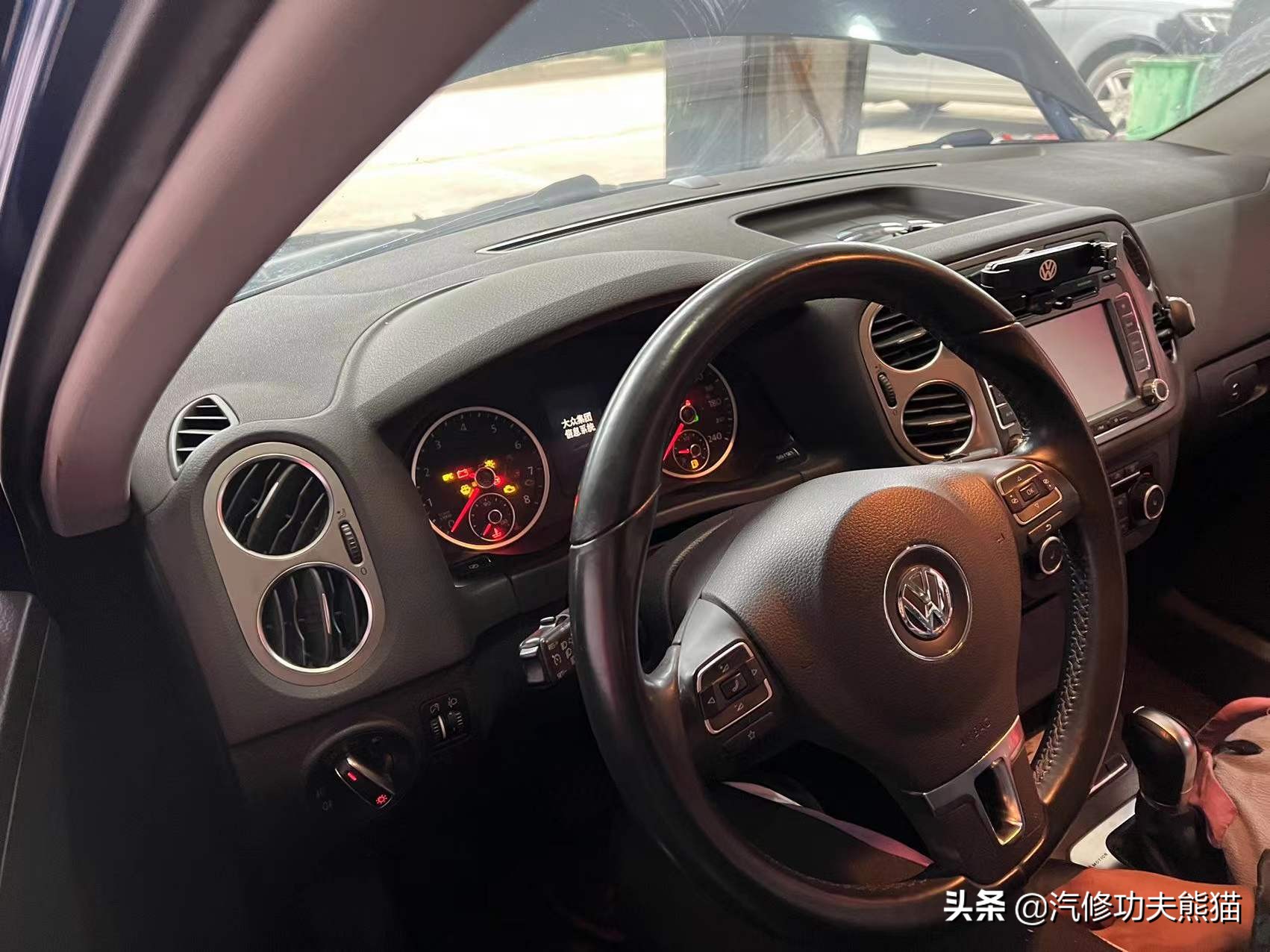 北京维修途观烧机油,途观9万公里严重烧机油原因