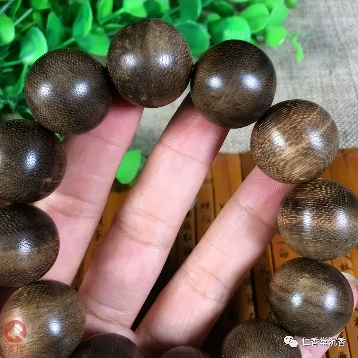 正宗沉香手串的价格多少,越南沉香手串价格表大全