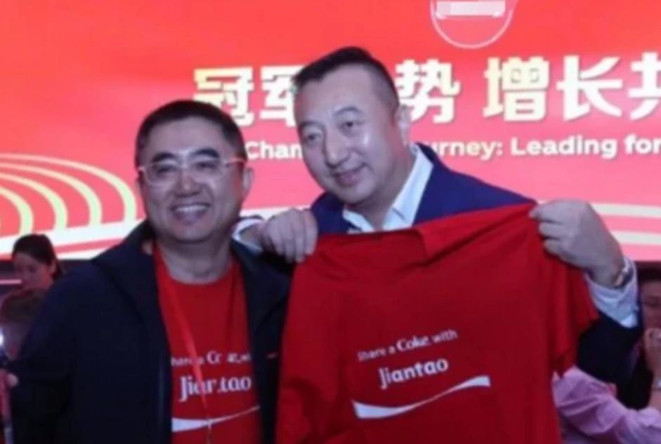 1979长城上喝可乐的小男孩是谁,1979年长城喝可乐男孩图片