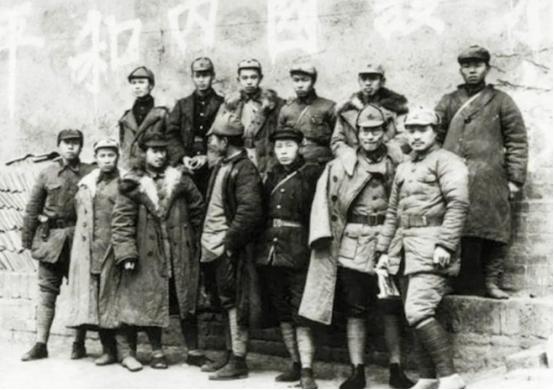 94年廖汉生到周恩来纪念馆参观，结束时被问：您是贺龙的外甥吗？