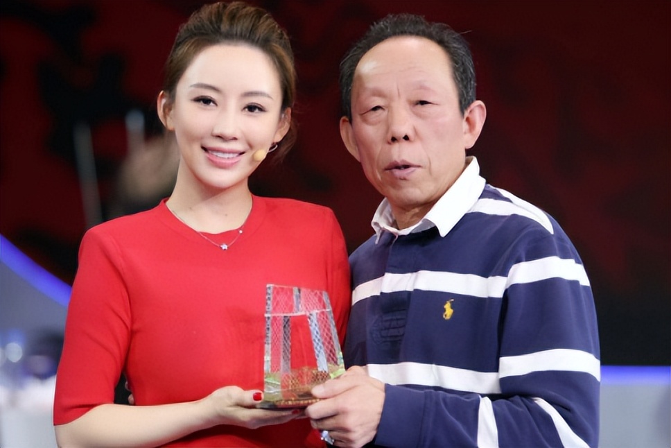 九球天后潘晓婷为何至今单身,九球冠军潘晓婷有几任丈夫
