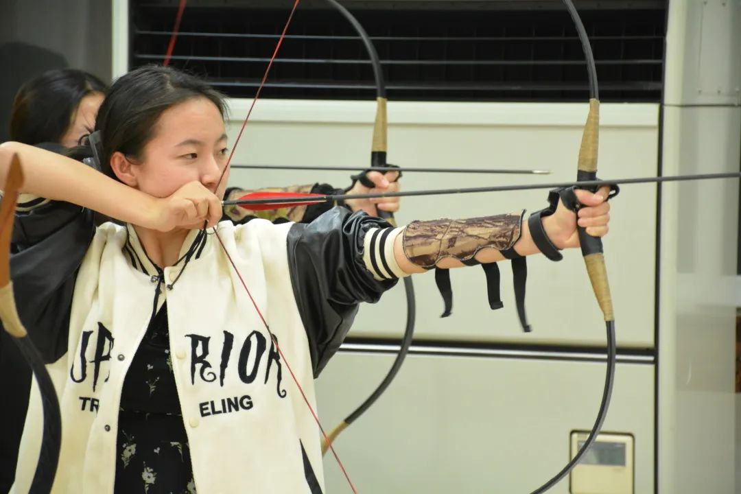 射艺、足球、排球、篮球、乒乓球……这样的书院体育季同学们还想下期再相见！