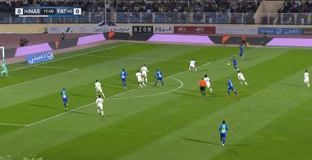 利雅得胜利c罗5场9球,c罗点射破门利雅得胜利晋级