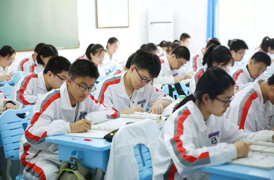 高一成绩下滑怎么提高,高一学生基础差怎样才可以提升