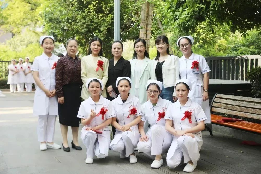 发展护士队伍改善护理服务的感悟,发展护士队伍改善护理服务1500字