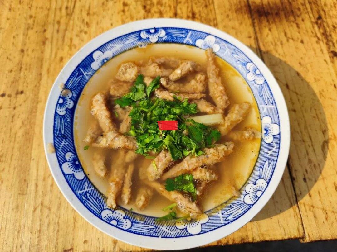 开封东大寺小吃一条街,开封美食一条街清真寺附近