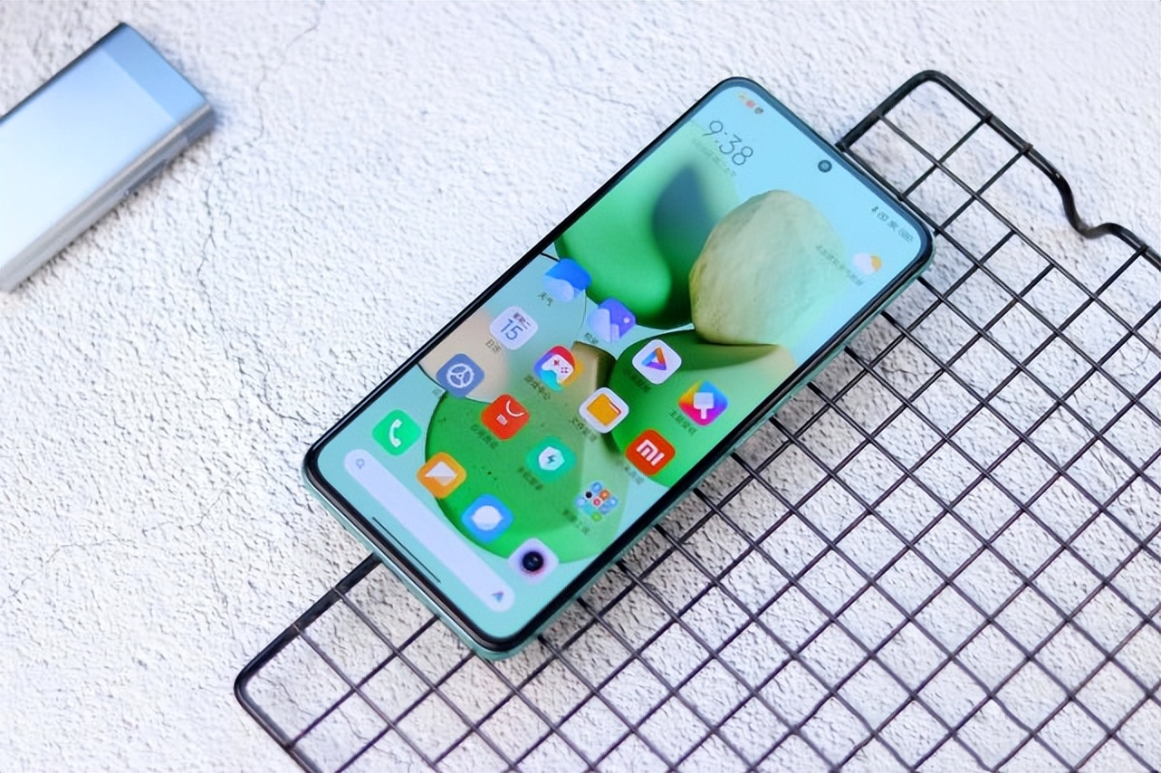 12+256gb5g手机性价比最高机型,春节1500元8+256的新手机推荐