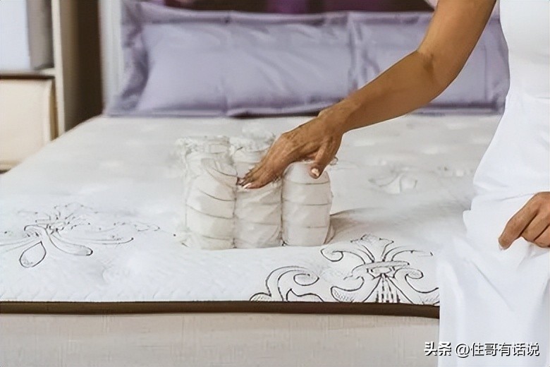 如何甄别好床垫,一个动作就能选到好床垫
