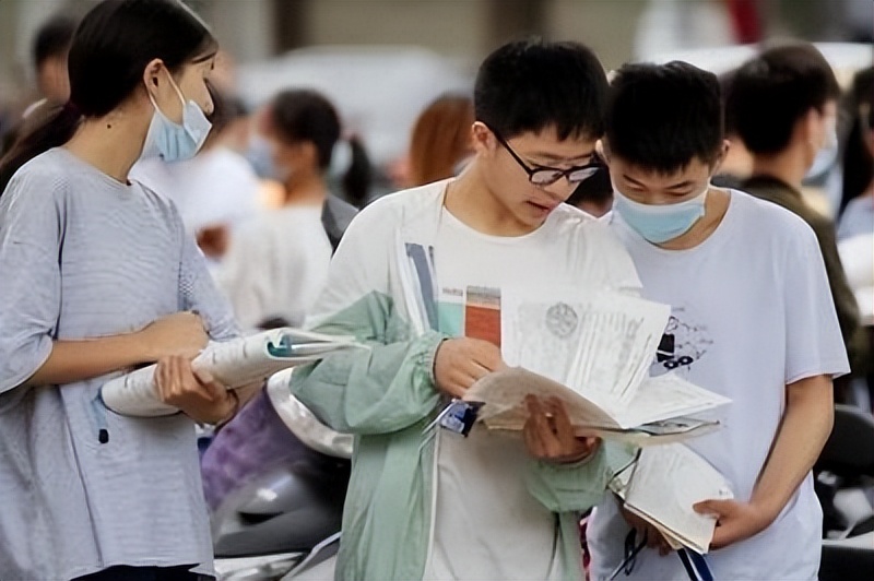 考不上高中不建议读技校,宁让孩子读最差的高中也不上技校