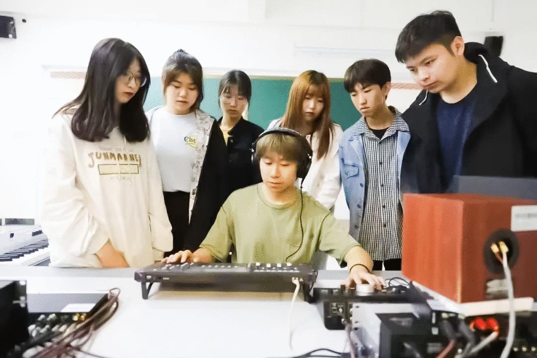 网络与新媒体专业就业方向及前景,网络与新媒体专业单招去什么学校