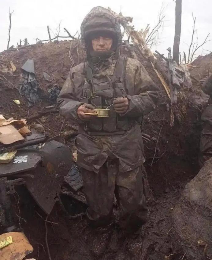 乌军空降巴赫穆特视频,乌军逆转巴赫穆特