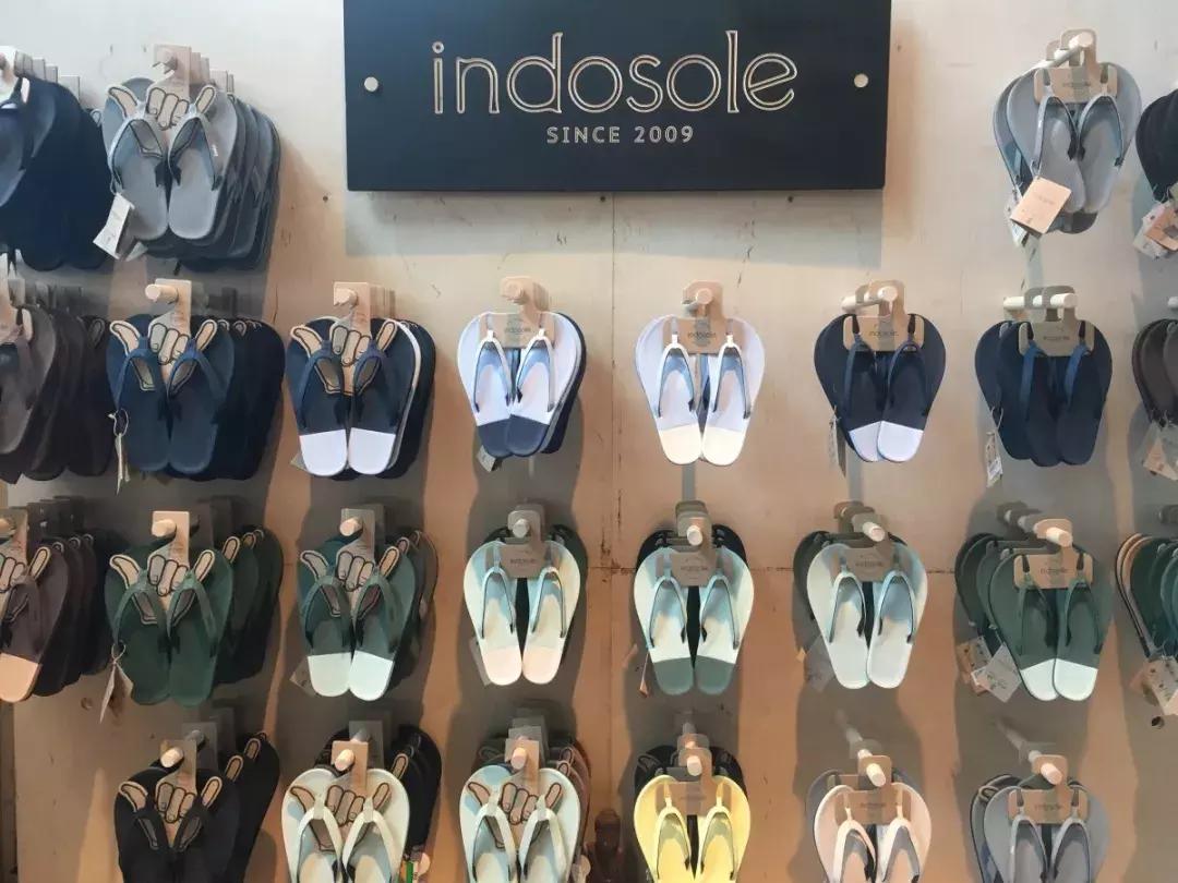 非洲人大量回收我国废旧轮胎，用来做什么？这个生意有多暴利？