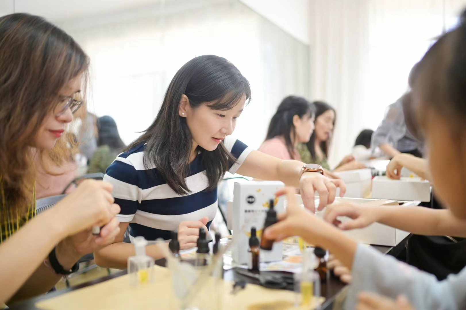 对店铺目标消费人群分析,生意参谋如何分析竞争店铺人群