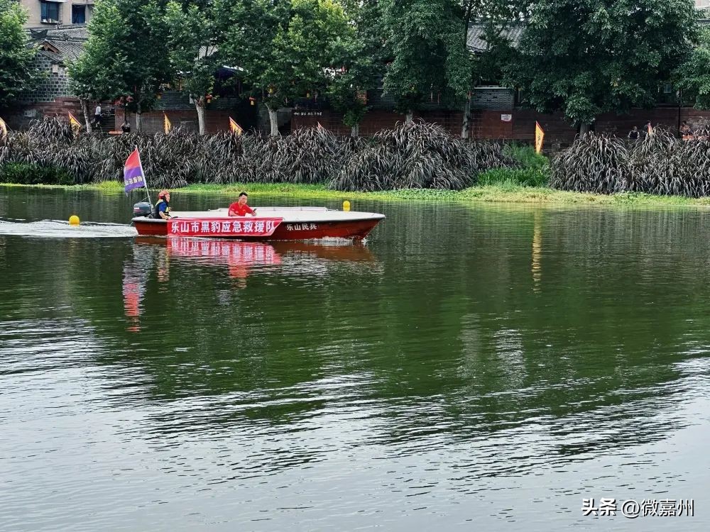 游玩龙舟和赛龙舟,中华龙舟赛游玩攻略