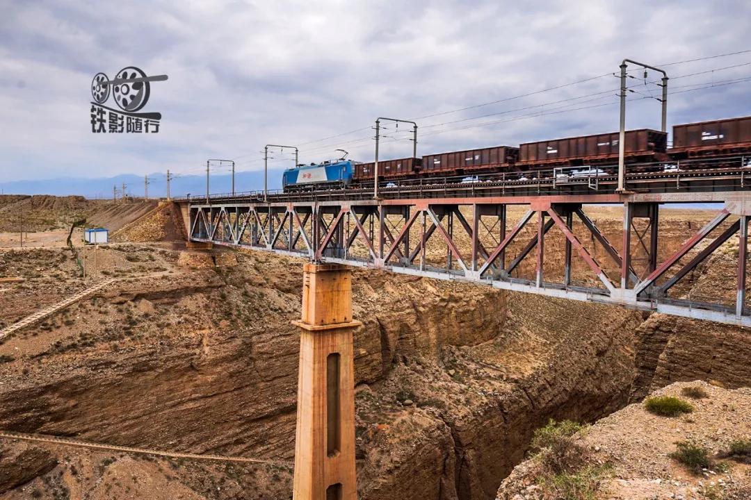 铁影｜荒凉与壮美并存——嘉镜铁路运转记其二