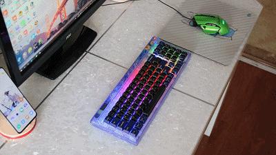 高端炫酷键盘推荐,透明键盘颜值天花板