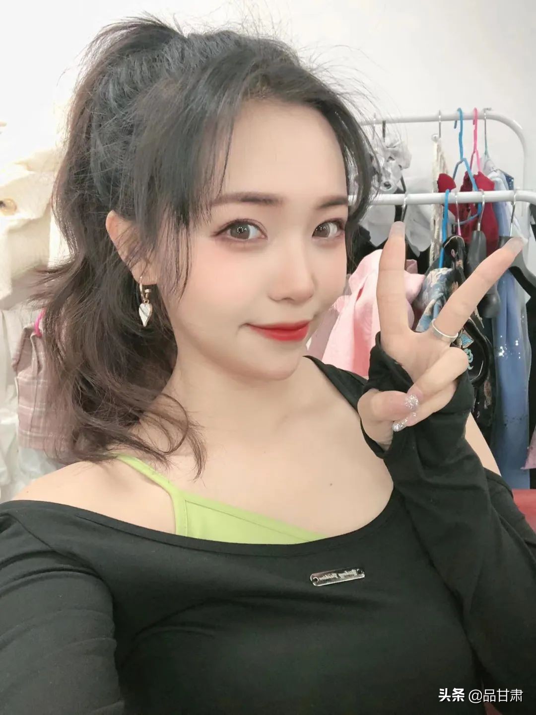 敦煌遇见飞天小姐姐,带你走进敦煌莫高窟