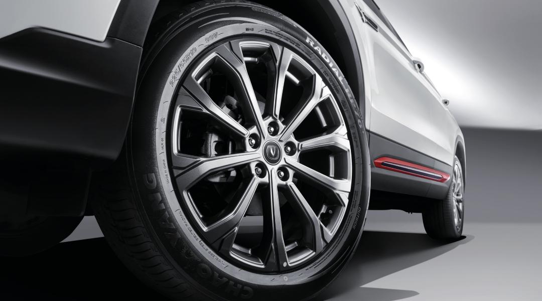 冬季胎比四季胎费油吗,四季胎冬季能跑高速吗