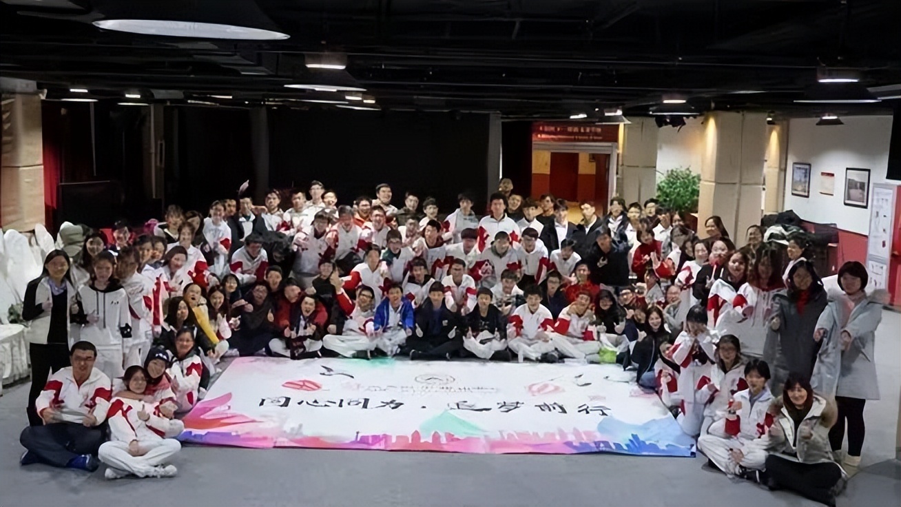 这所人附系学校，凭啥成为“小萌新”的梦中情校？秘密看这儿——