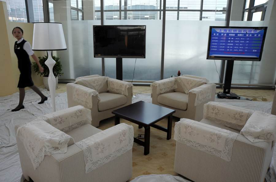 为什么高铁座位比机票贵,高铁上一等二等商务有什么区别