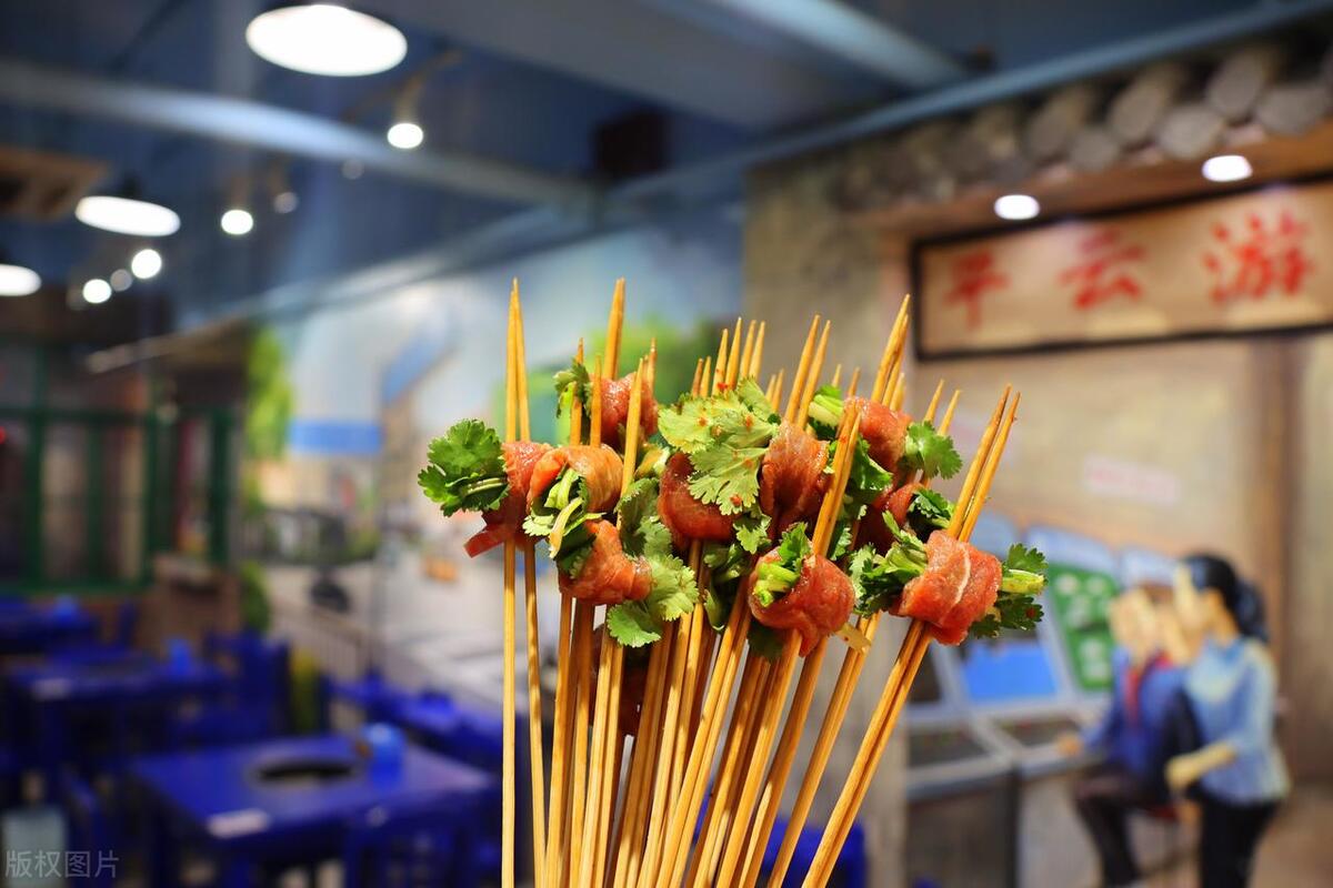 现在最火的赚钱街边小吃,不起眼但很赚钱的小吃铺