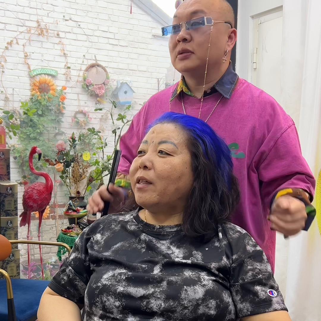 1680烫发染发：大型做头发翻车现场！万万，没想到设...