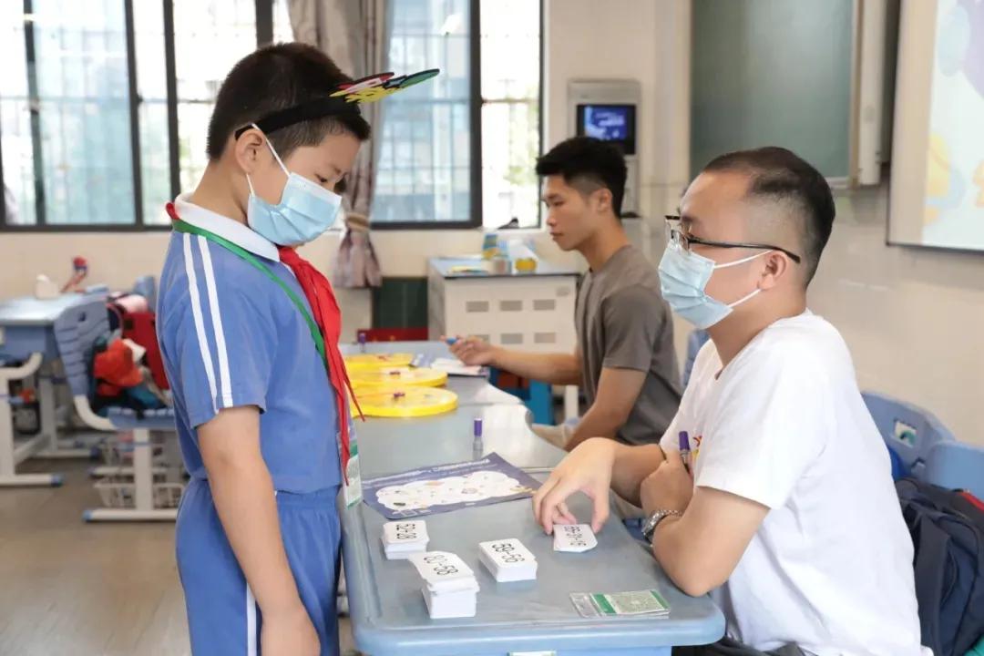 田寮小学一、二年级开展学科素养游考评价活动