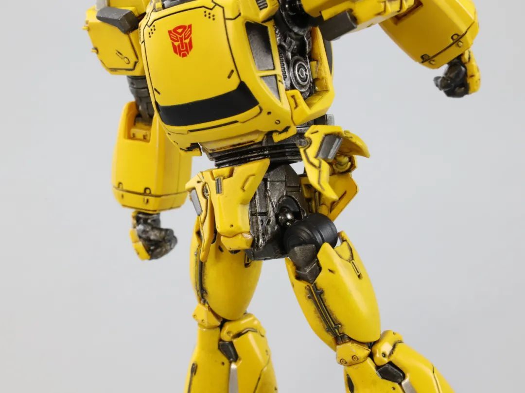 变形金刚塞伯坦大黄蜂开箱测评,大黄蜂变形金刚w8601测评