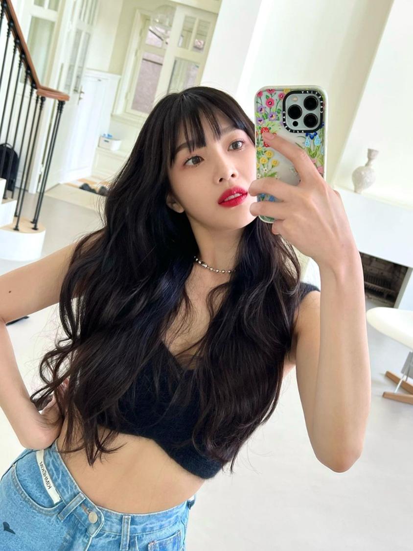 为什么涂红唇没淡唇好看,为什么涂了口红显老