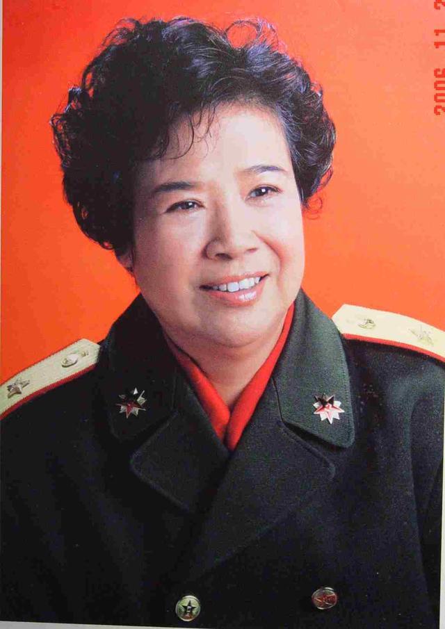 91年干部发现一山头像毛主席，孔令华初见哭了，李讷感叹：太像了