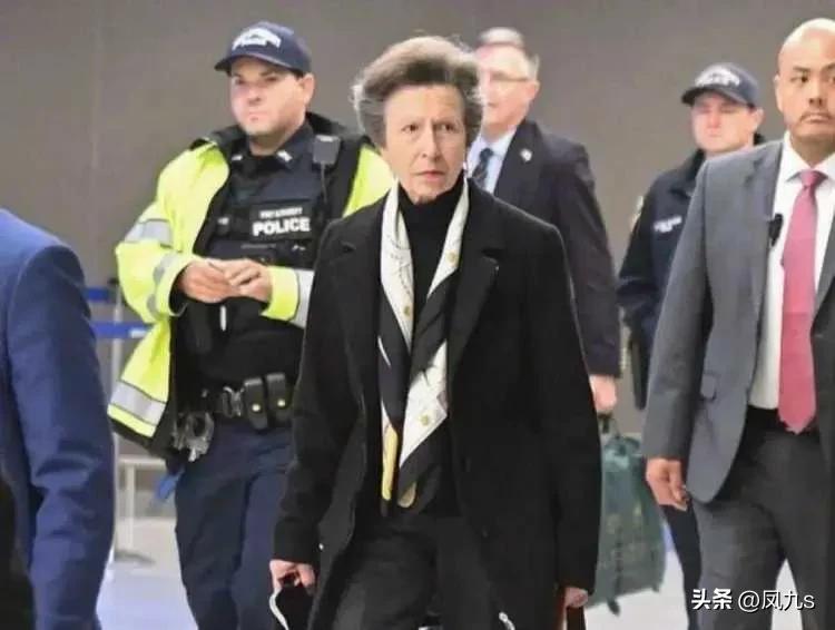 安妮公主性格冷酷,安妮公主穿旗袍比凯特有气质