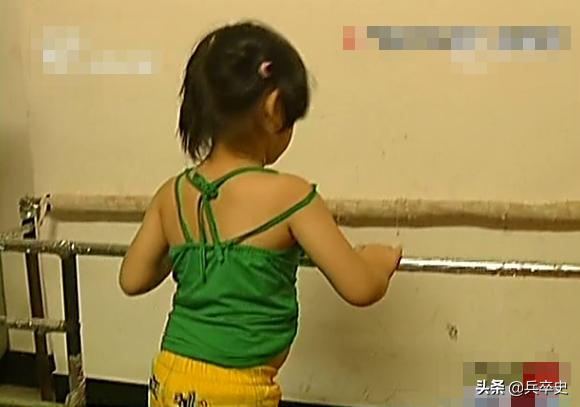 胡子女的真实故事,真实事件女孩长胡子
