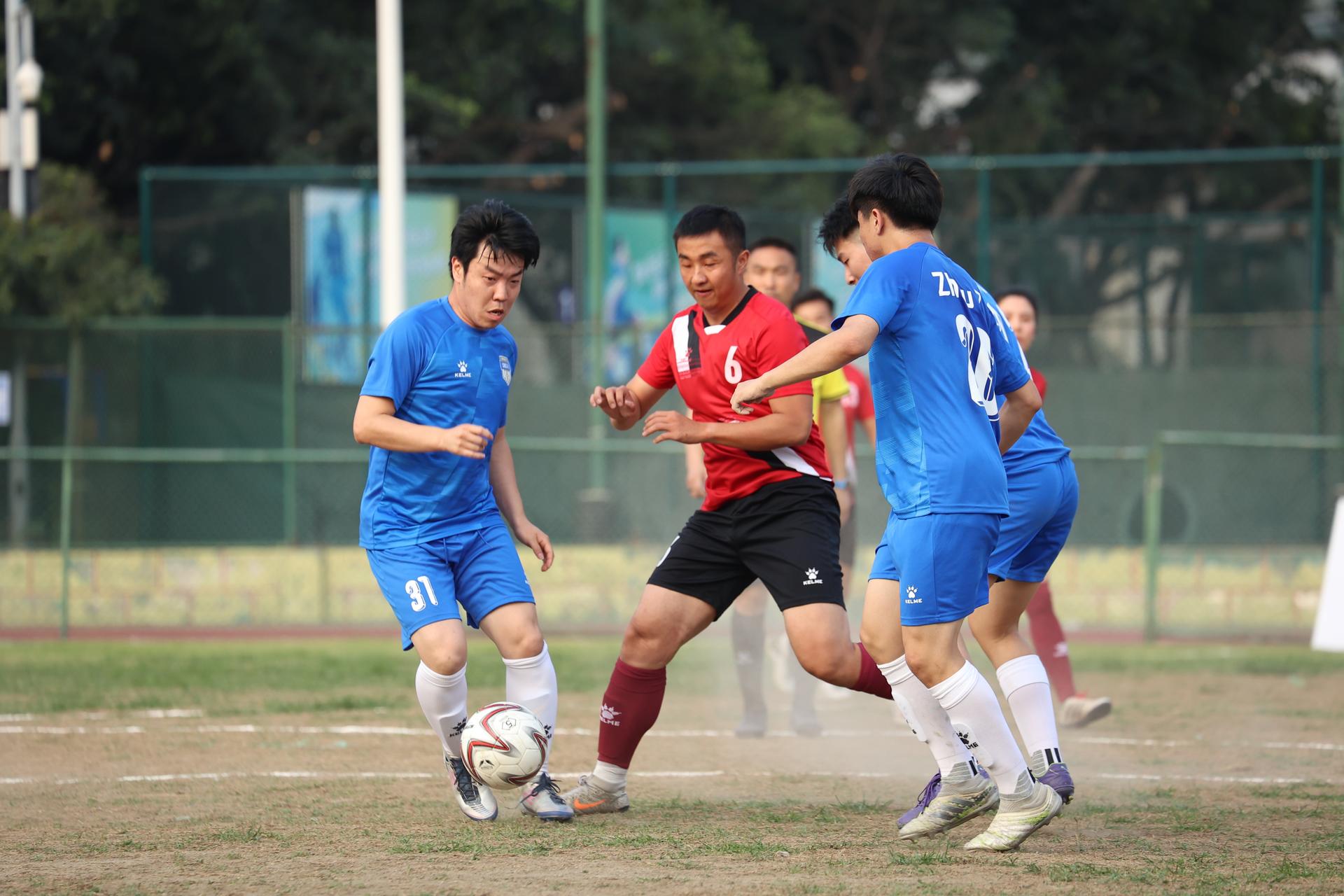 运动成都，活力金牛——“金牛·康弘药业杯”足球比赛拉开帷幕