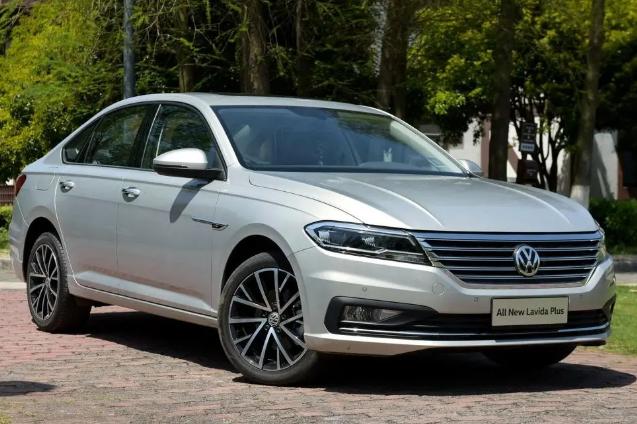 为什么这么多人看不上奥迪,大众朗逸为什么销量好