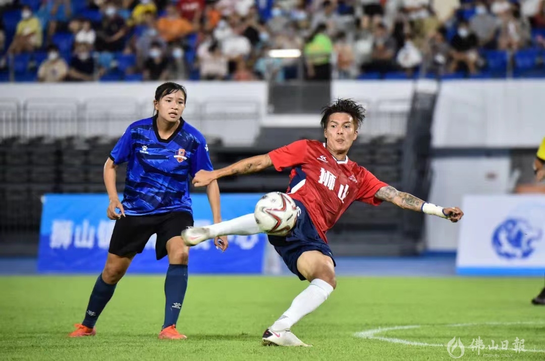 近8万人现场观战国家德比,狮山杯足球明星邀请赛