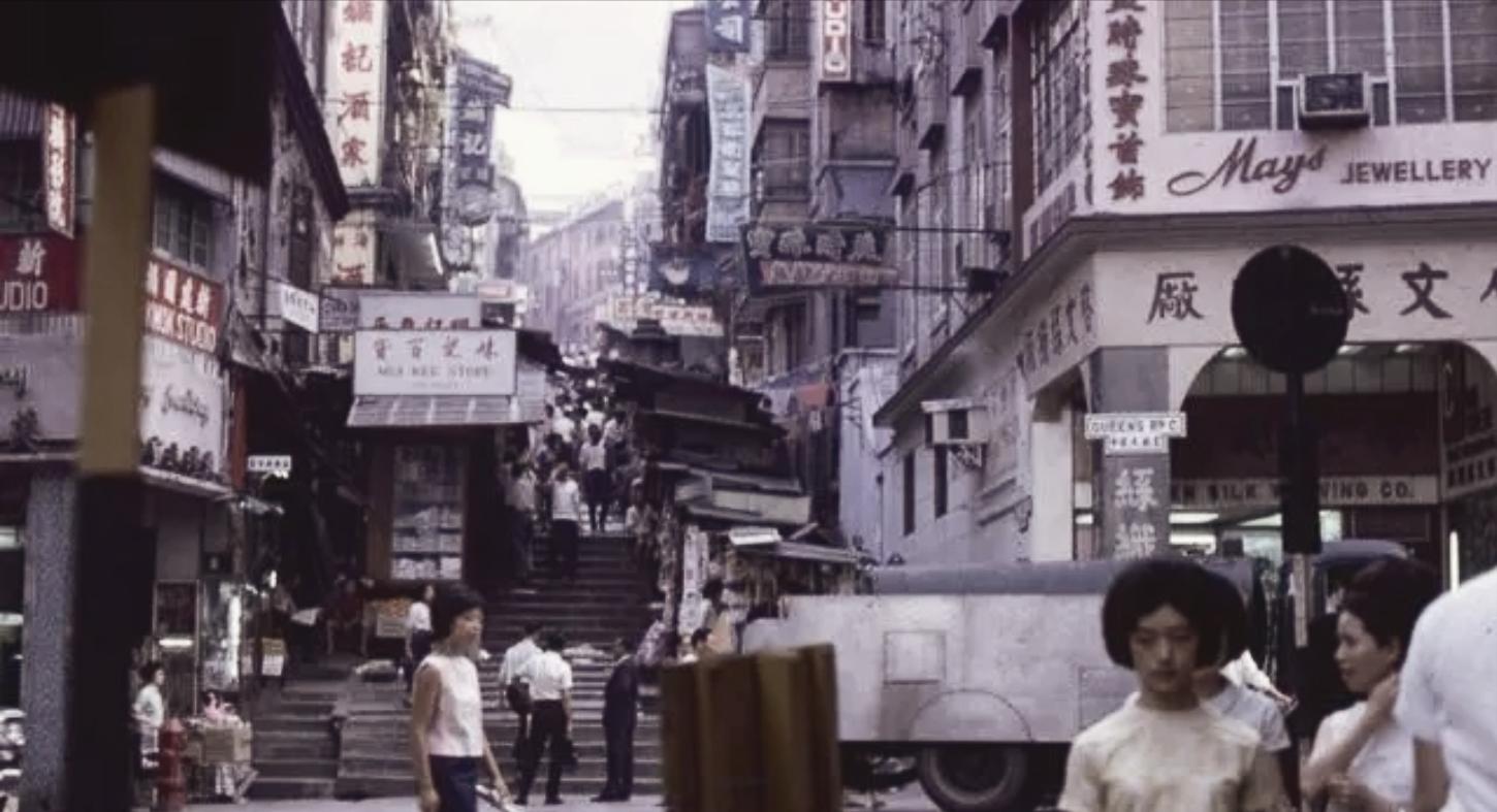 1999年，我军一少将部长参加聚餐，引起公安怀疑，逮捕后被判刑