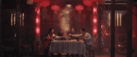 被春节“逼疯”的年轻人，怎么越来越上头了？